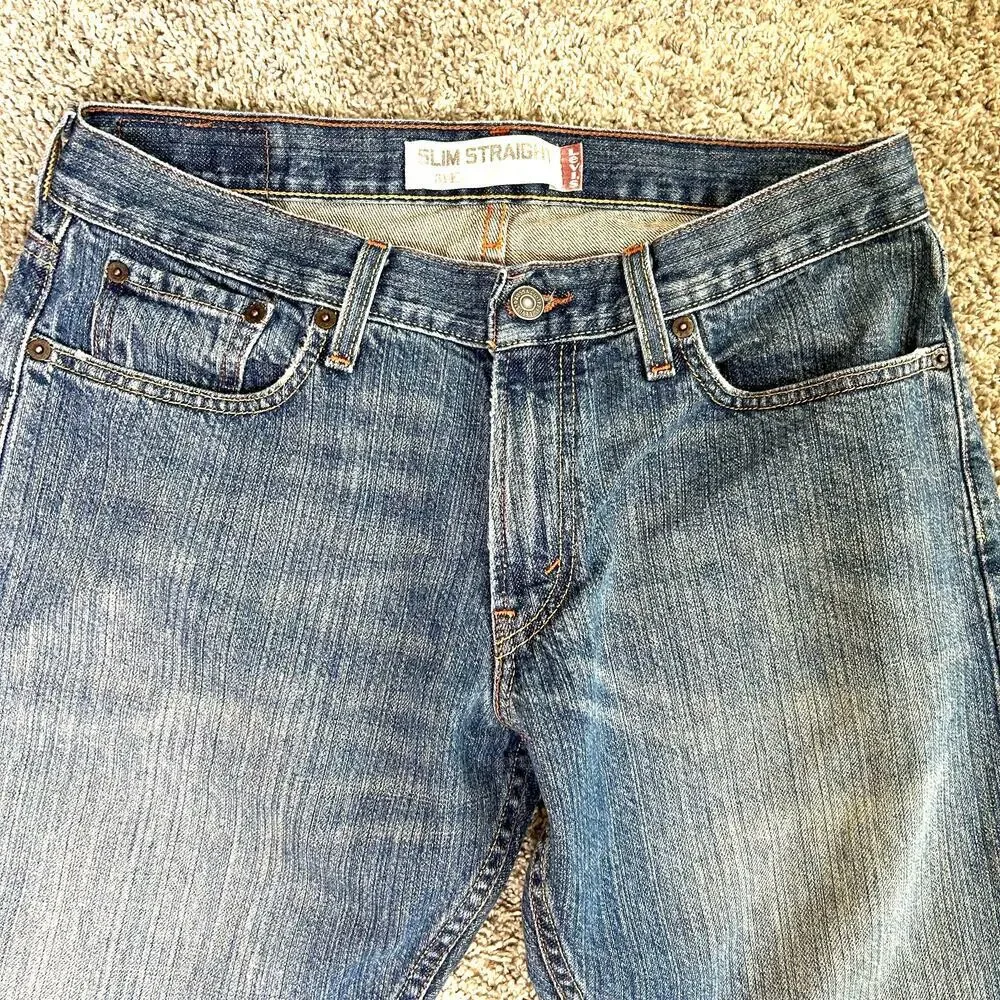 Levi’s 514 Men's Size 32x30 Jeans distressed denim pants
